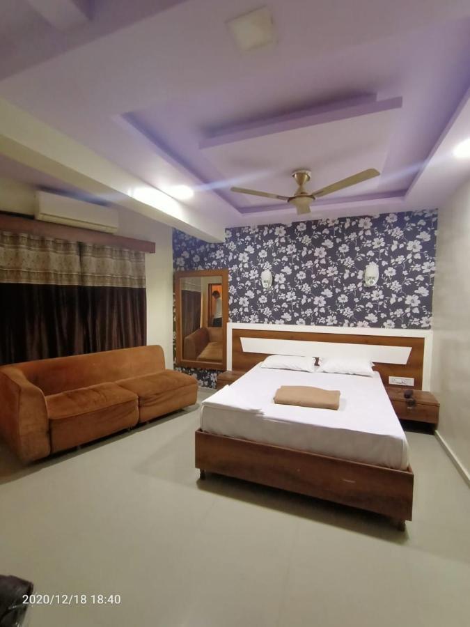 Hotel Riviera Residency Thane Exterior foto